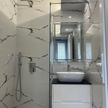 Couple Apartment's *