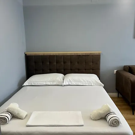 Couple Apartment's *